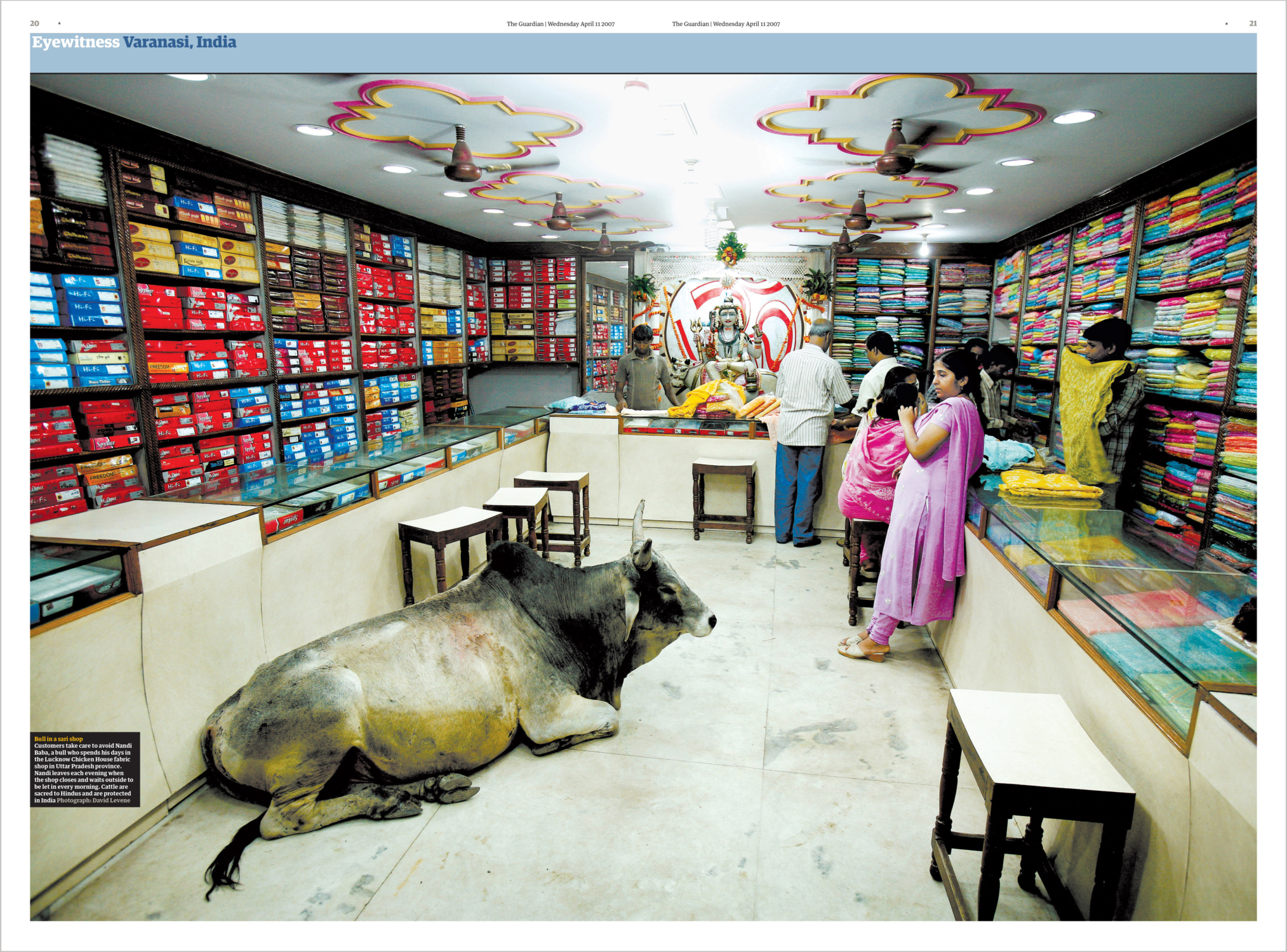 Nandi Baba, Varanasi, India, David Levene Photography